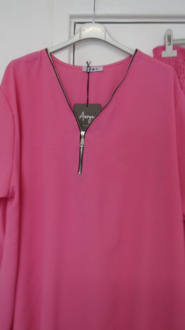 New Ladies Plus Size Cerise Pink 2 Piece Co Ord Set With V Neck Top & Trousers One size fits sizes 18 20 22 NON RETURNABLE - Image 5