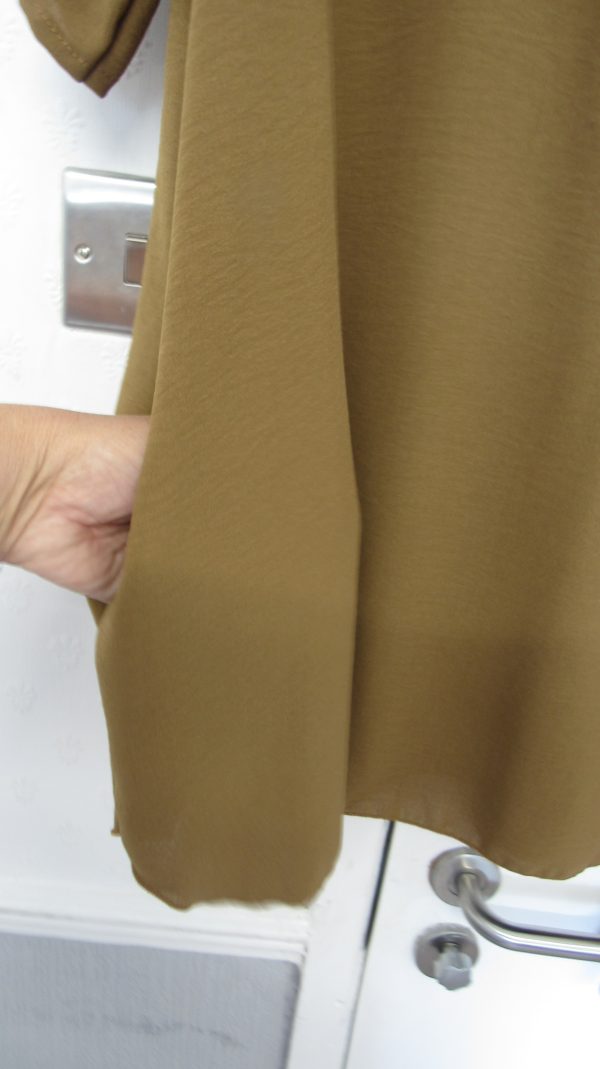 New Ladies Plus Size Brown 2 Piece Co Ord Set With V Neck Top & Trousers One size fits sizes 18 20 22 NON RETURNABLE - Image 6