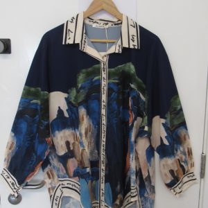 New Ladies Navy Blue Print High Low Shirt One Size fits sizes 18 20 22