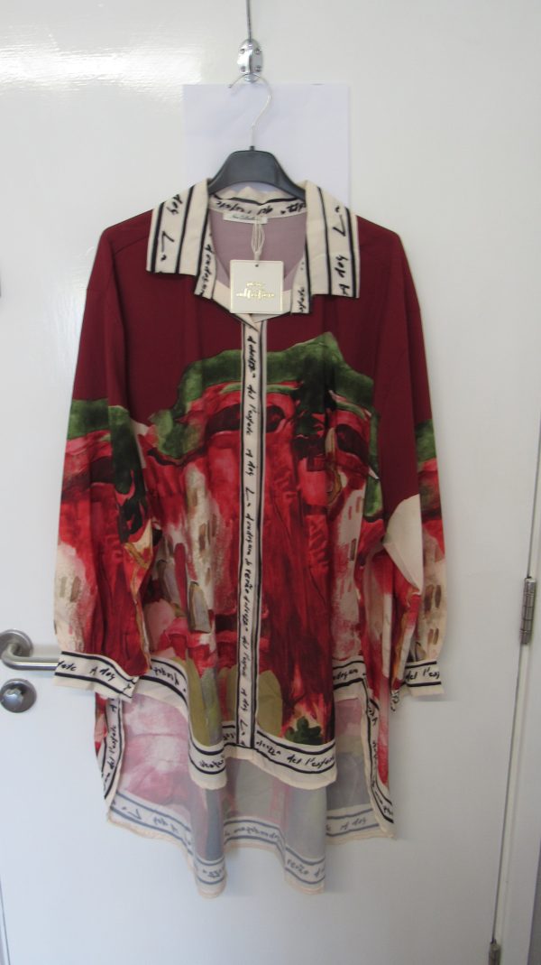 New Ladies Burgundy Print High Low Shirt One Size fits sizes 18 20 22