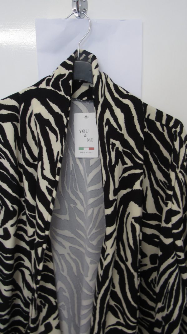 New Ladies Zebra Print Pocket Lightweight Jacket One Size fits sizes 18 20 22 - Image 3