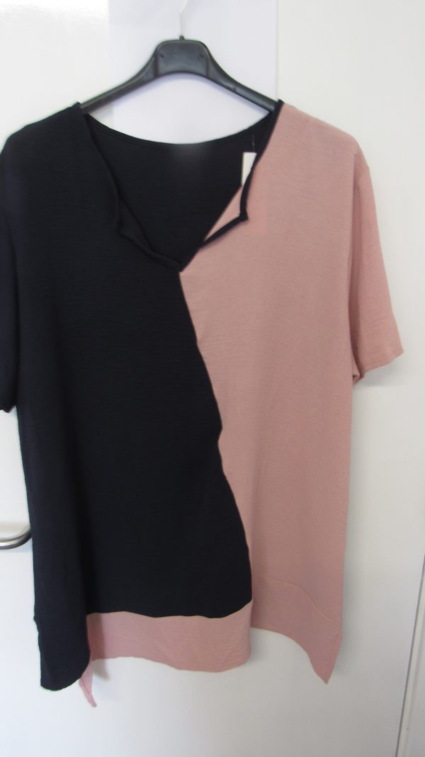 Navy and Pink V Neck Top One Size fits sizes 18 20 22 - Image 3