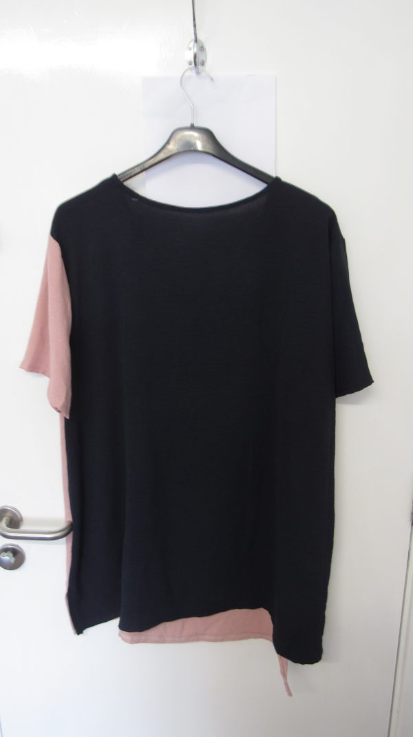 Navy and Pink V Neck Top One Size fits sizes 18 20 22 - Image 4