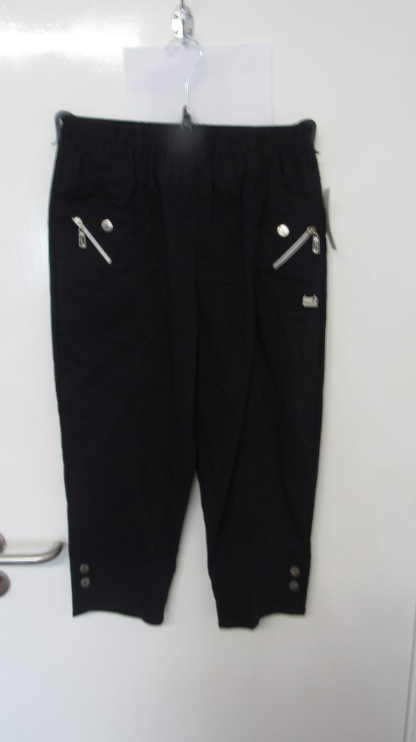 Cherry Berry Navy Blue 3/4 length stretchy trousers Size T3 UK 12