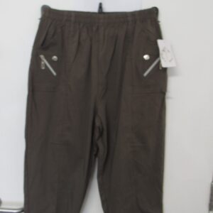 Cherry Berry Mocha 3/4 length stretchy trousers Size T5 UK 16