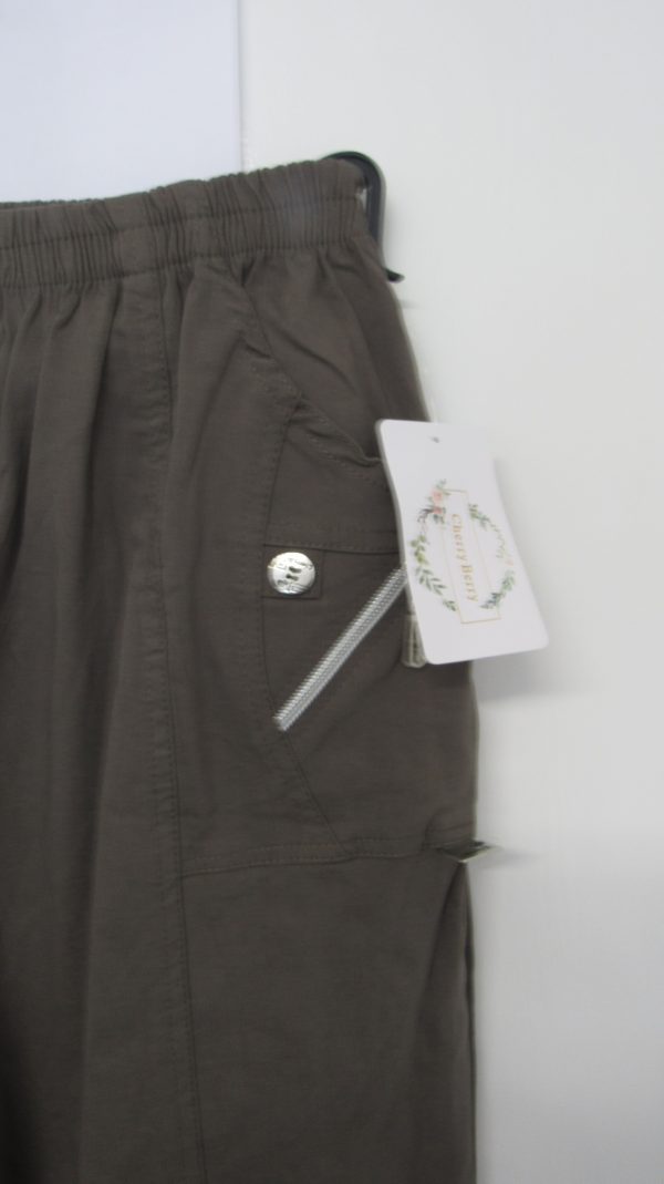 Cherry Berry Mocha 3/4 length stretchy trousers Size T5 UK 16 - Image 3