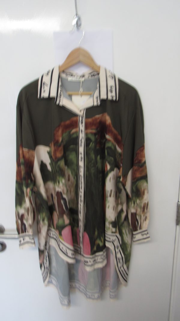 New Ladies Khaki Print High Low Shirt One Size fits sizes 18 20 22 - Image 2