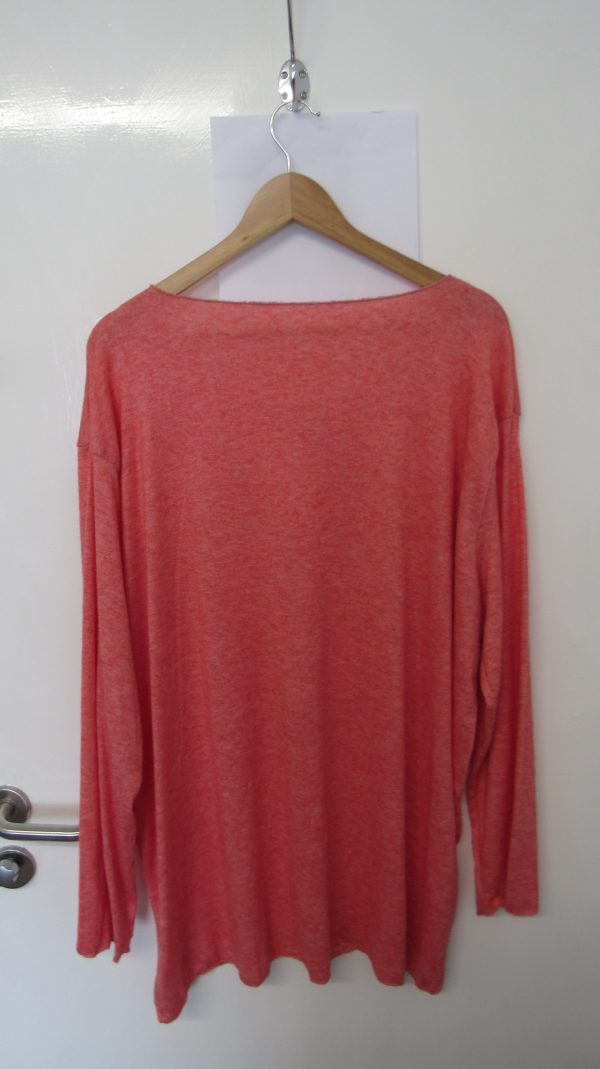 New Coral V Neck Lightweight Jumper One Size fits sizes 18 20 22 - Image 5