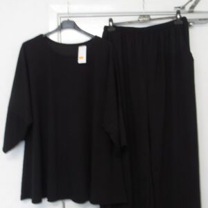 New Ladies Black 2 Piece Set Trousers and Top One Size fits sizes 18 20 22 NON RETURNABLE