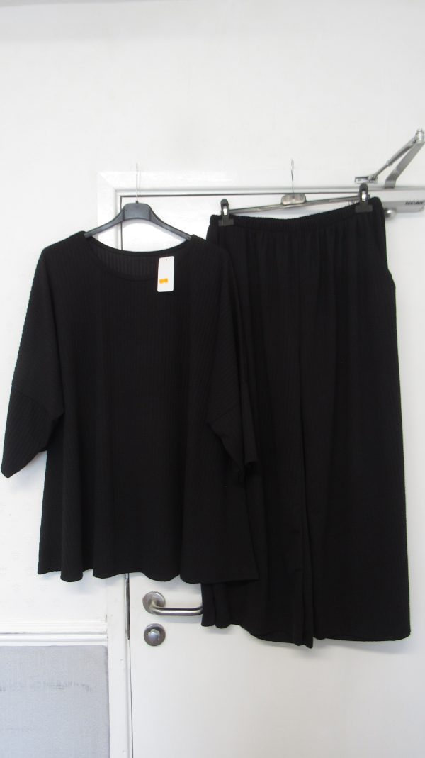 New Ladies Black 2 Piece Set Trousers and Top One Size fits sizes 18 20 22 - Image 2