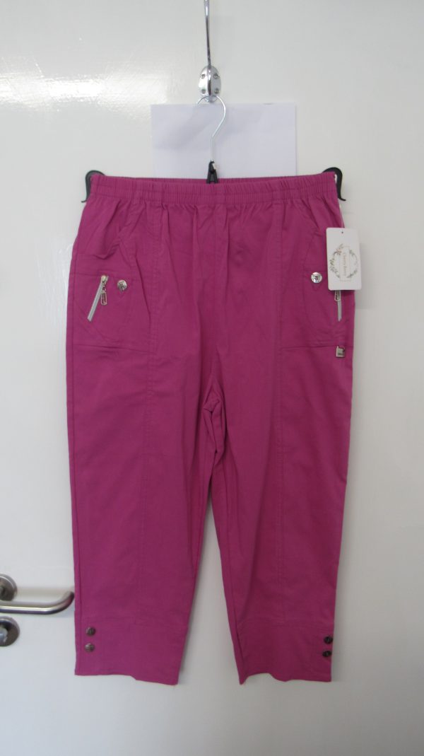 Cherry Berry Cerise Pink 3/4 length stretchy trousers Size T4 UK 14