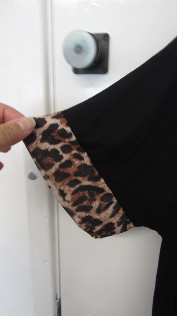 New Black with Animal Print Trim Tunic Top One Size fits sizes 18 20 22 - Image 4