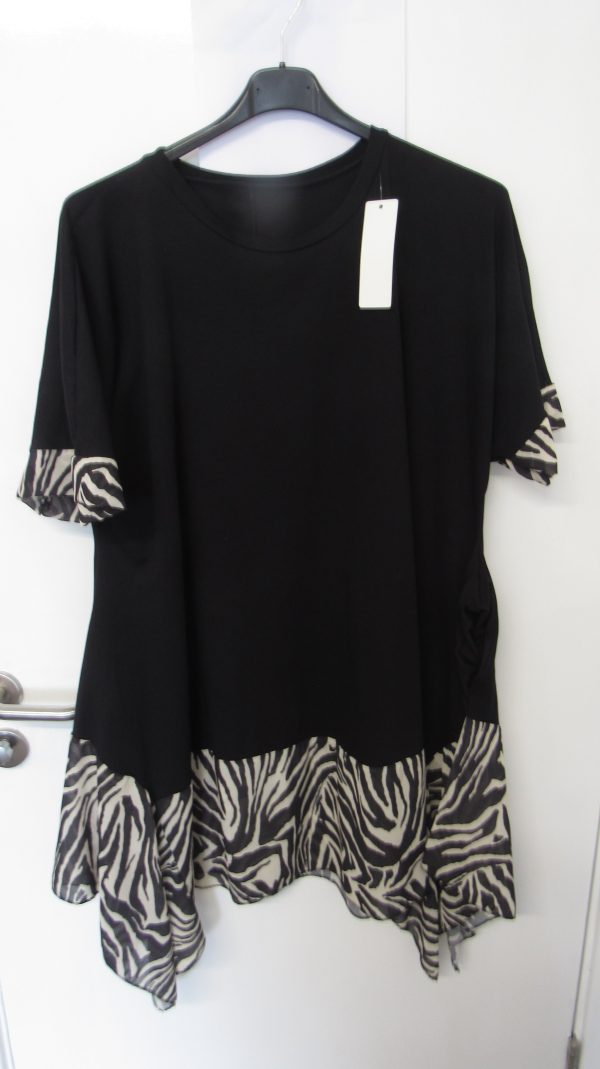 New Black with Zebra Print Trim Tunic Top One Size fits sizes 18 20 22 - Image 2