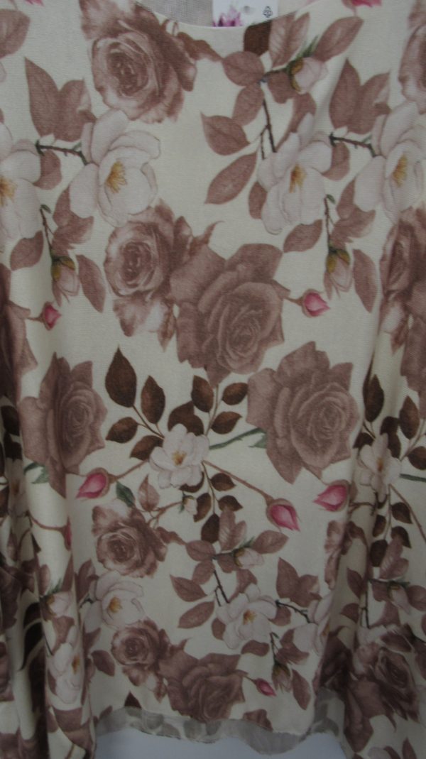 New Ladies Beige with Pink Floral Lightweight Jumper One Size fits sizes 16 18 20 22 - Image 3