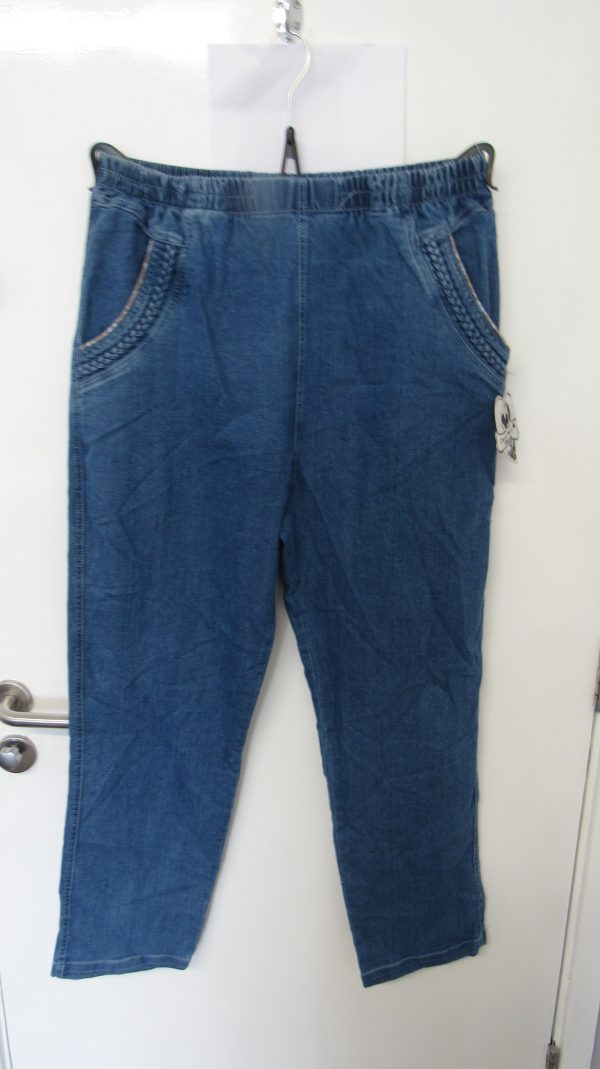 Cherry Berry Full Length Denim Blue Jeans T6 Size 18 - Image 2