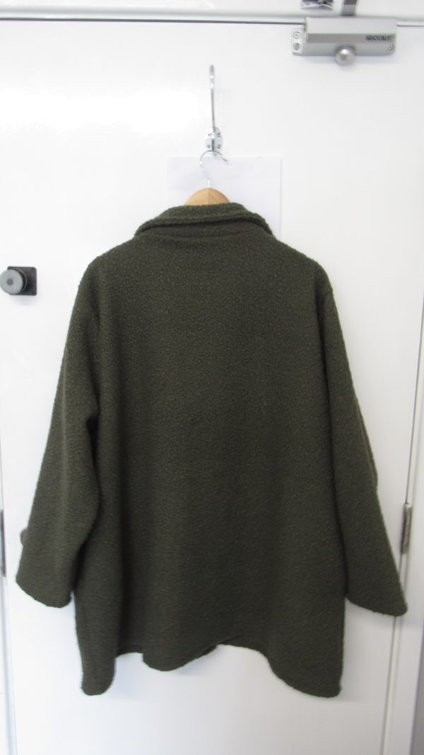 New Ladies Khaki Green Gold Button Shacket One Size fits sizes 18 20 22 - Image 6