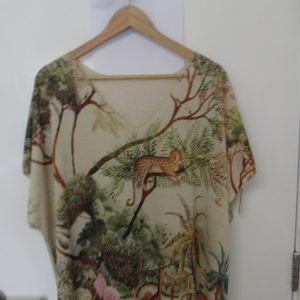 New Ladies Animal Print V Neck Lightweight Jumper Top One Size fits sizes 18 20 22