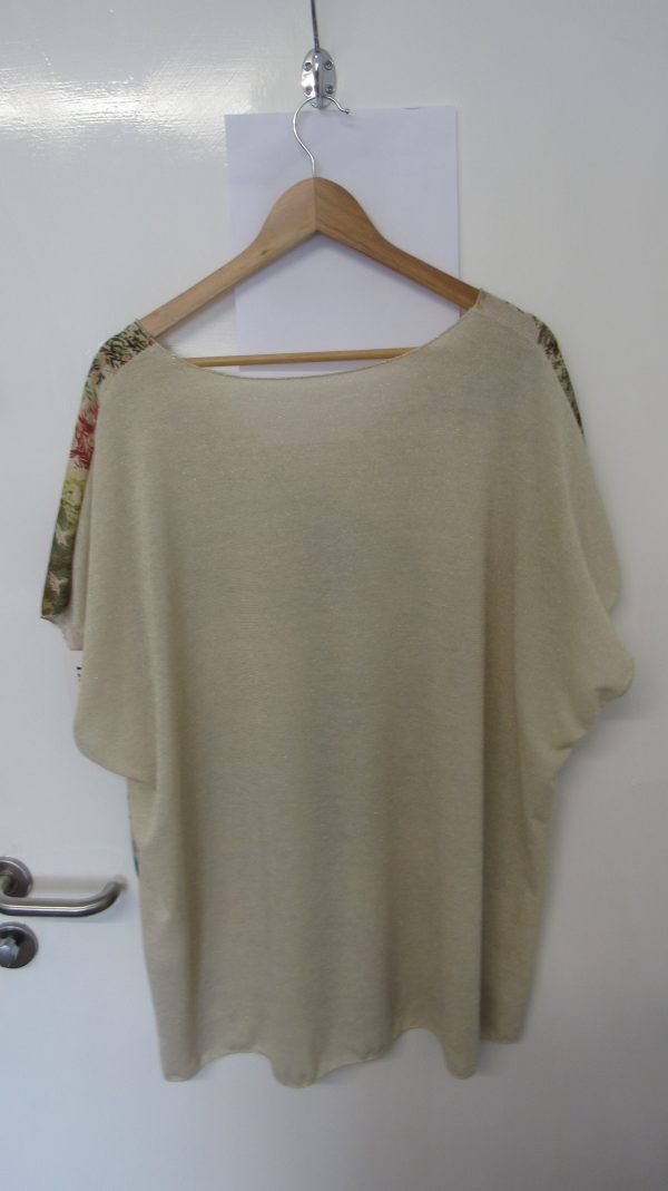 New Ladies Animal Print V Neck Lightweight Jumper Top One Size fits sizes 18 20 22 - Image 4