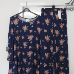 New Ladies Blue Pattern Top and Trousers Co-ord Set One Size fits sizes 18 20 22 NON RETURNABLE