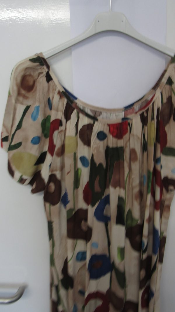New Ladies Cream Floral Dress One Size fits sizes 18 20 22 - Image 3