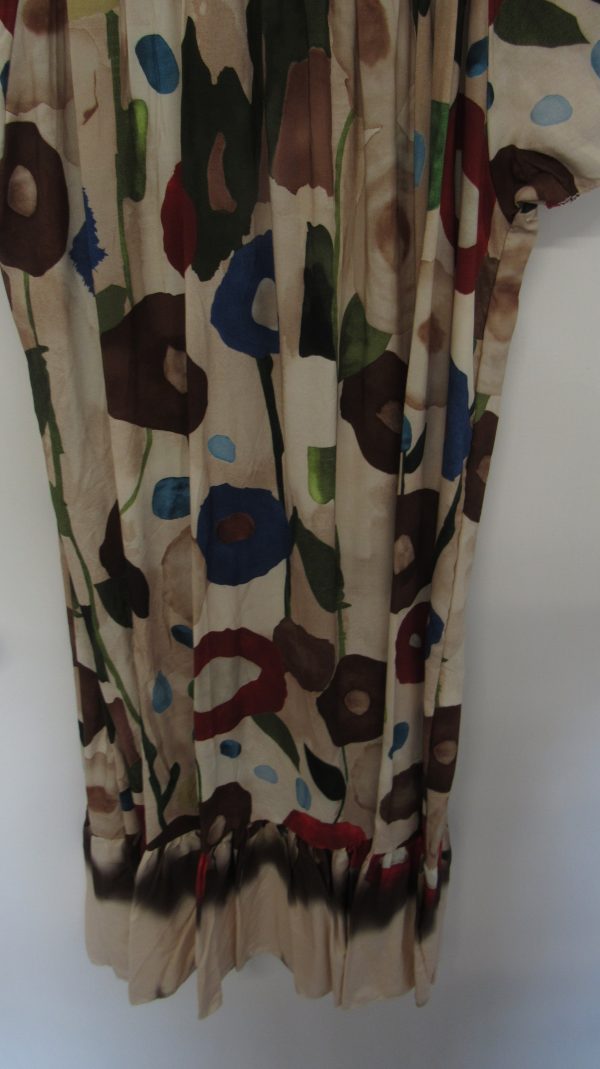 New Ladies Cream Floral Dress One Size fits sizes 18 20 22 - Image 4