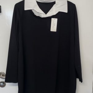 New Black with White Collar Tunic Top One Size fits sizes 18 20 22