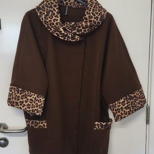 New Ladies Brown Poncho Animal Print One Size fits sizes 18 20 22