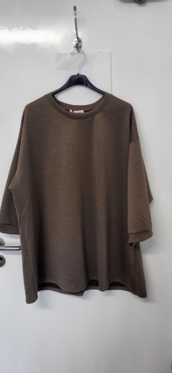 New Ladies Mocha Sweatshirt One Size fits sizes 18 20 22 24
