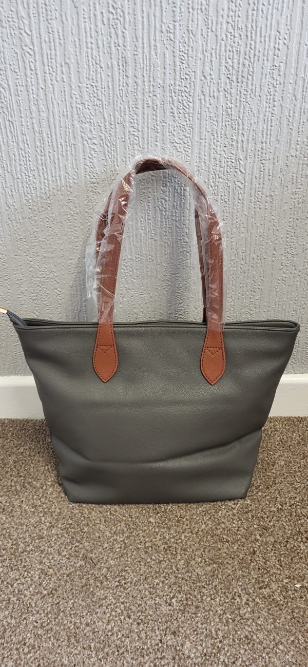Grey Women's Shoulder Bag New - Image 3