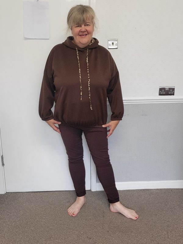 New Brown Hooded Top One Size fits sizes 18 20 22 - Image 4