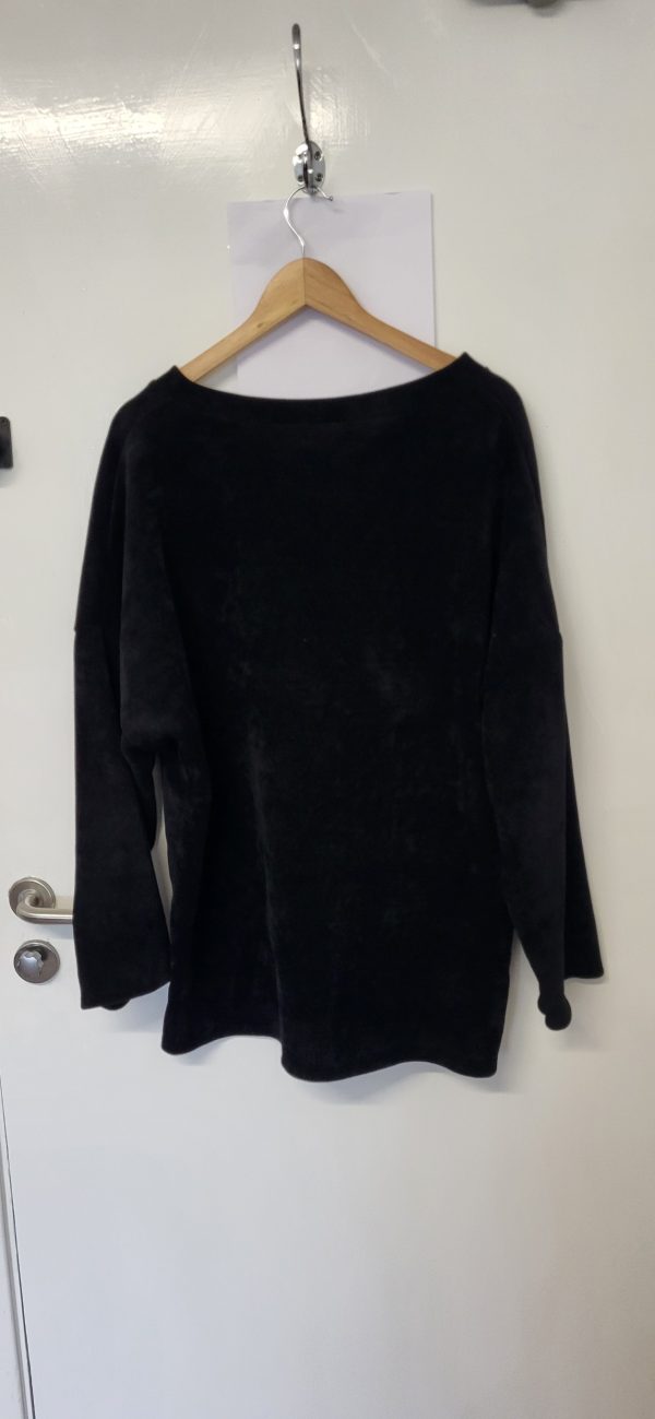 New Black V Neck Soft Chanelle Jumper One Size fits sizes 18 20 22 - Image 4