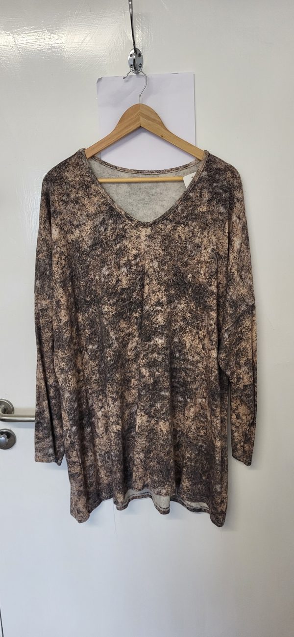 New Beige Pattern Soft Jumper One Size fits sizes 18 20 22 24