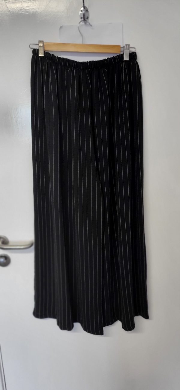 New Ladies Black Pin Stripe Wide Leg Trousers One Size fits sizes 18 20 22 24 - Image 5