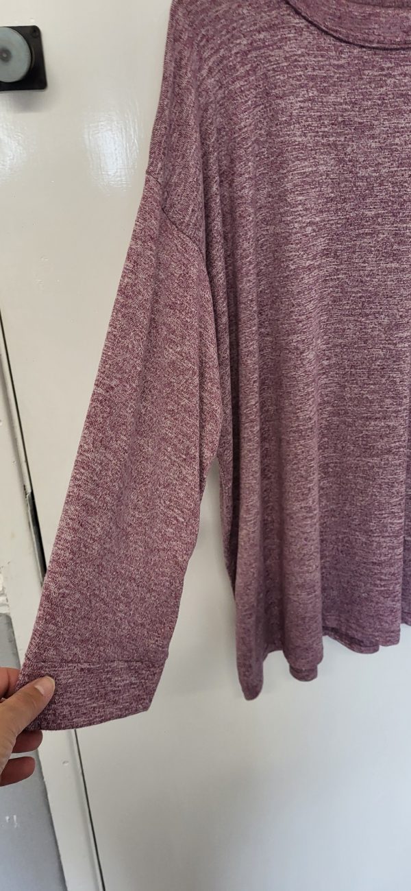 New Ladies Pink Soft Jumper One Size fits sizes 18 20 22 24 - Image 3