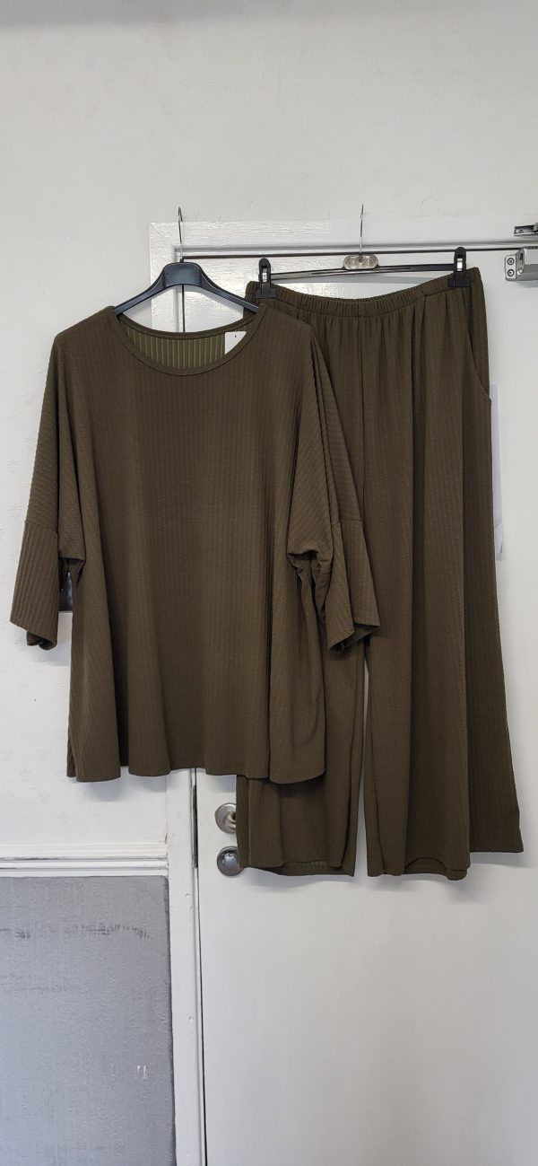 New Ladies Khaki 2 Piece Set Trousers and Top One Size fits sizes 18 20 22