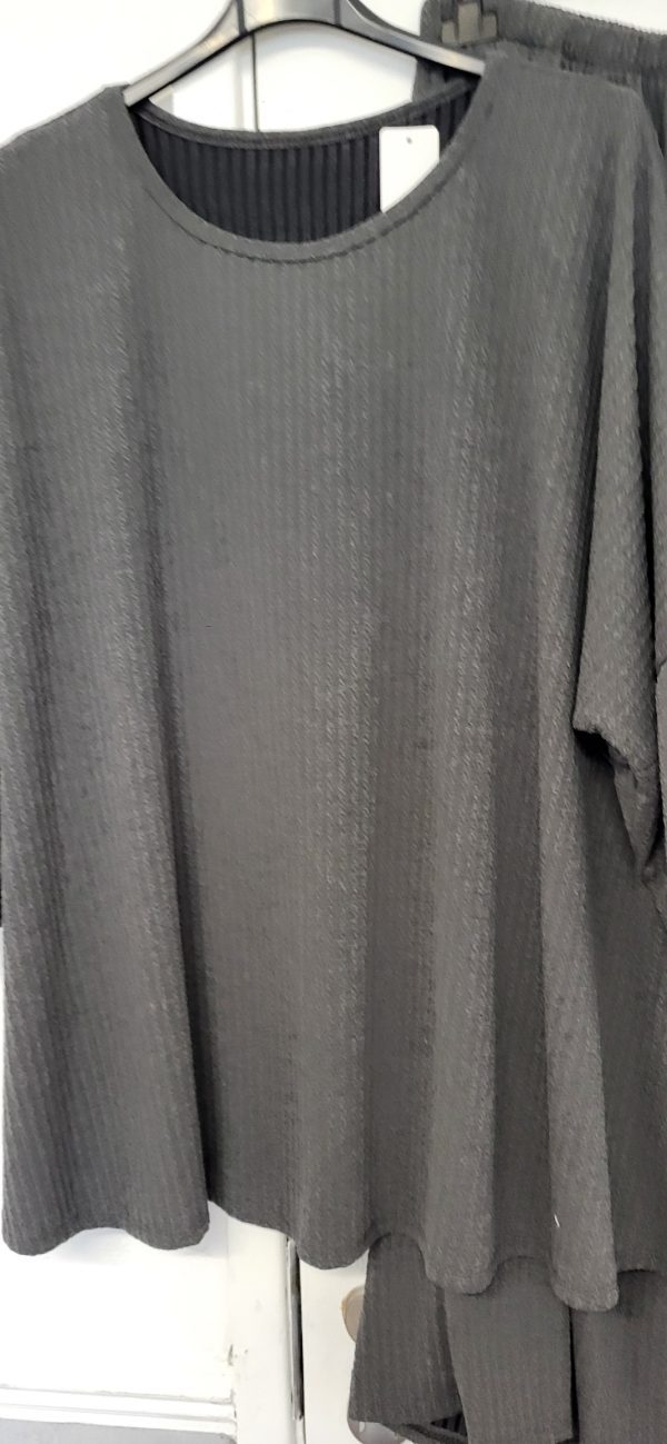 New Ladies Grey 2 Piece Set Trousers and Top One Size fits sizes 18 20 22 - Image 2