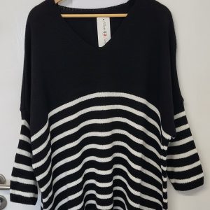 NEW Ladies Black White Stripe Jumper One Size Fits 18 20 22 24
