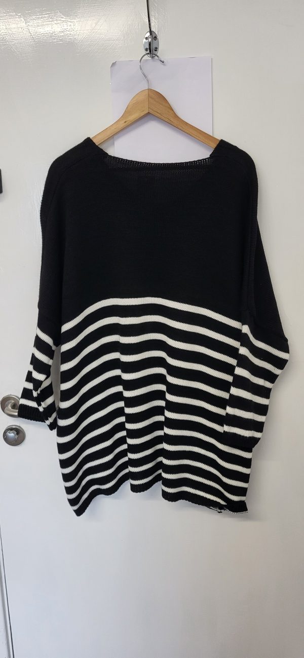NEW Ladies Black White Stripe Jumper One Size Fits 18 20 22 24 - Image 5