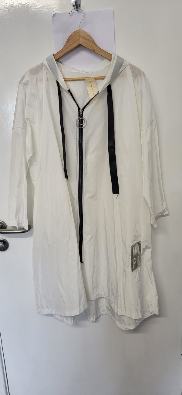 New Ladies Winter White Hope Plus Size Mac One size fits sizes 18 20 22
