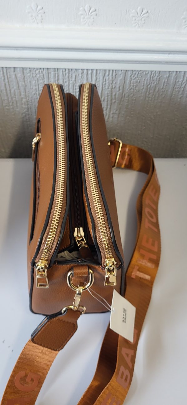 Brown Triple Compartment Tote Bag New Ladies - Image 4