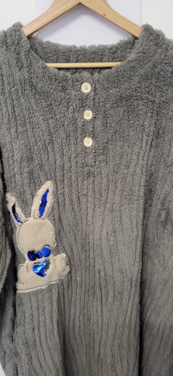 New Soft Grey Bunny Dressing Gown One Size fits sizes 18 20 22 24 - Image 4