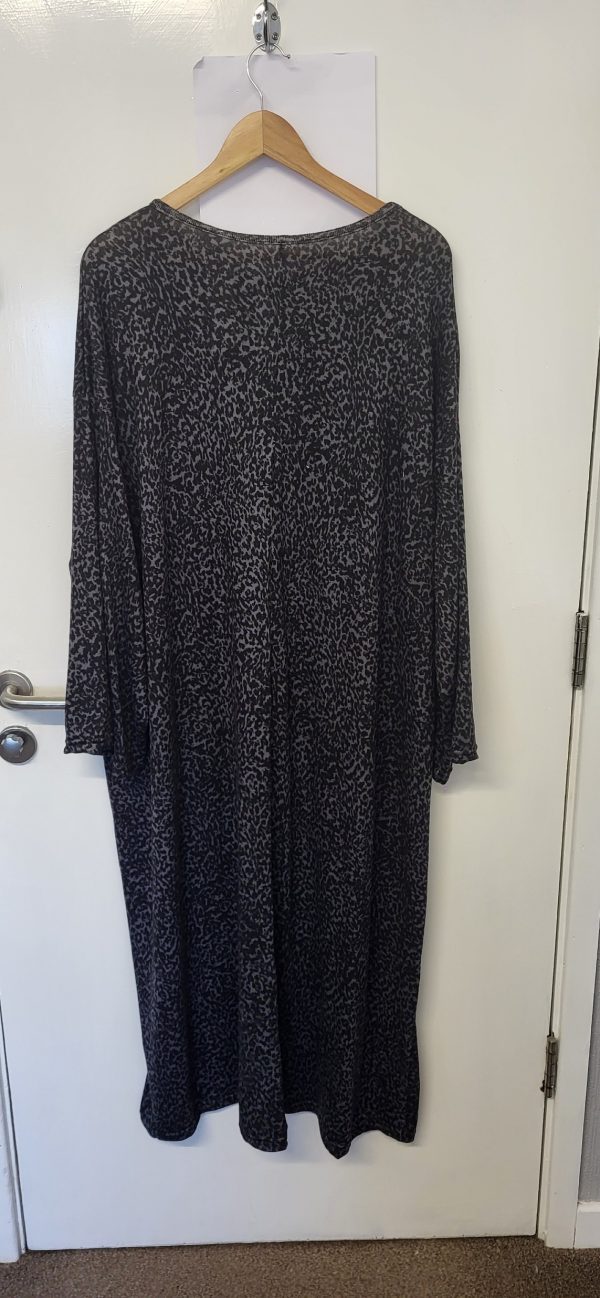 New Ladies Grey Pattern Snuggle One Size fits sizes 18 20 22 24 - Image 5