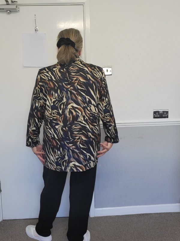 New Ladies Pattern Lined Jacket One Size fits sizes 16 18 20 22 - Image 8