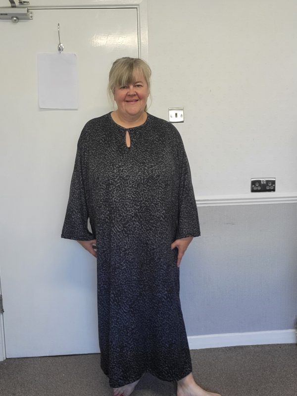 New Ladies Grey Pattern Snuggle One Size fits sizes 18 20 22 24 - Image 6