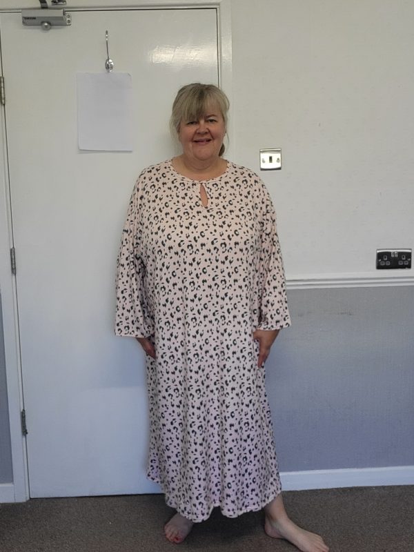New Ladies Pink Pattern Snuggle One Size fits sizes 18 20 22 24 - Image 7