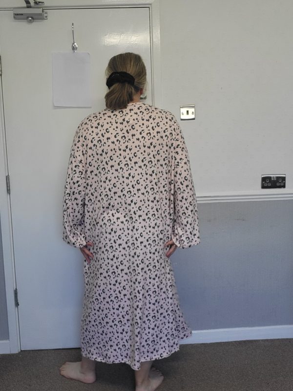 New Ladies Pink Pattern Snuggle One Size fits sizes 18 20 22 24 - Image 8