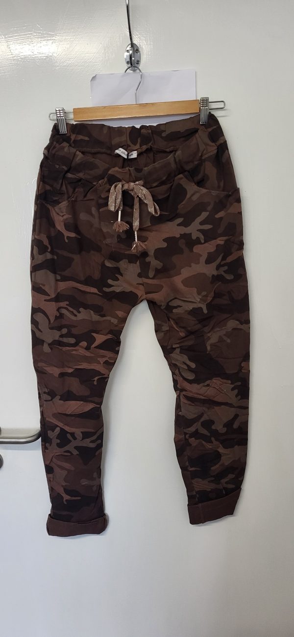 NEW Ladies Brown CAMO Stretchy Crinkle Magic Trousers One Size Fits 10 12 14 16 18 Size 1