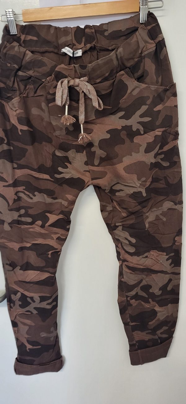 NEW Ladies Brown CAMO Stretchy Crinkle Magic Trousers One Size Fits 10 12 14 16 18 Size 1 - Image 4