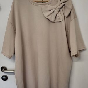 New Ladies Light Beige Bow Tunic Top One Size fits sizes 18 20 22 24
