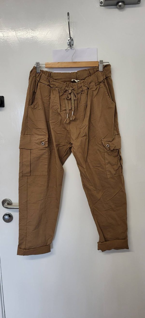 NEW Ladies Tan Stretchy Crinkle CARGO Magic Trousers One Size Fits 16 18 20 22 Size 2
